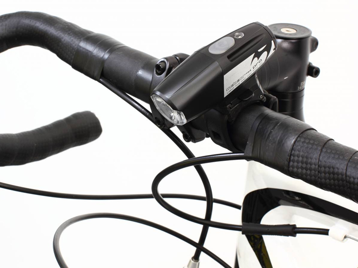 Moon Meteor-X Auto Front Light 2019 - 320 Lumens for Front Lights 5 Moon Meteor-X Auto Front Light 2019 - 320 Lumens for Front Lights - Image 5