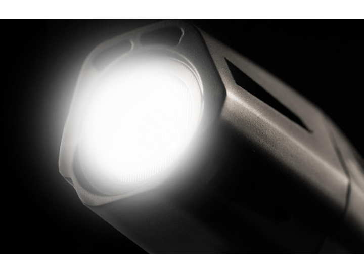 Cygolite Metro Plus 650 USB Front Light for Front Lights 3 Cygolite Metro Plus 650 USB Front Light for Front Lights - Image 3