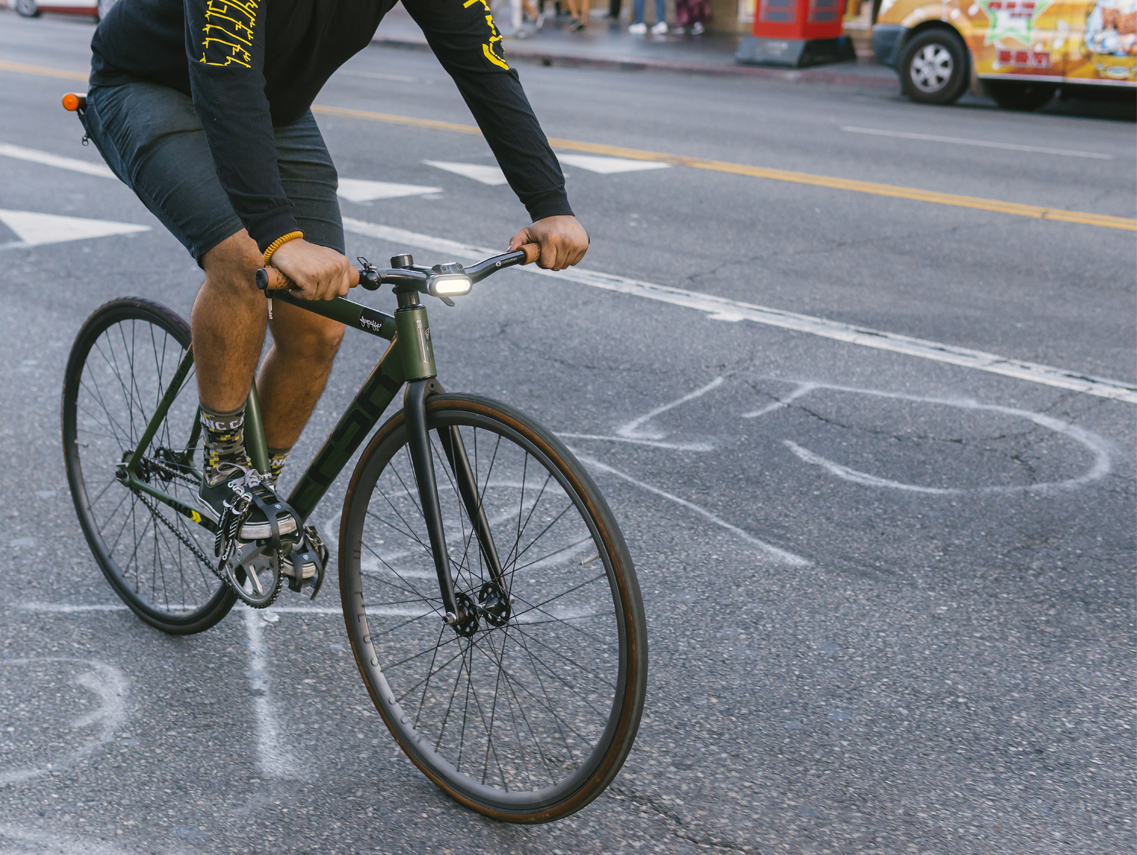 Kryptonite Avenue F-100 COB Front Light for Front Lights 2 Kryptonite Avenue F-100 COB Front Light for Front Lights - Image 2