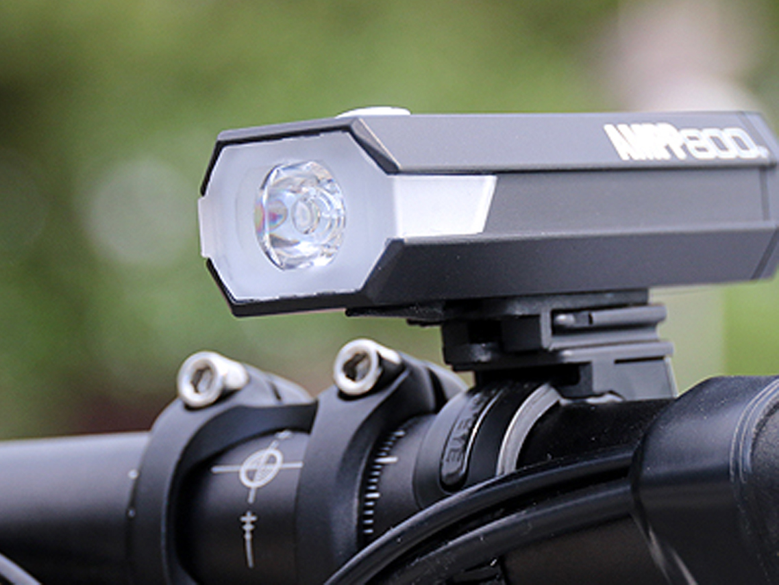Cateye AMPP 800 Front Light for Front Lights 4 Cateye AMPP 800 Front Light for Front Lights - Image 4