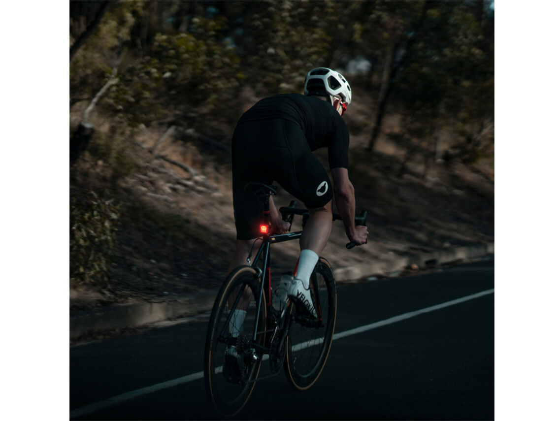 Knog Blinder X Rear Light - Black for Rear Lights 2 Knog Blinder X Rear Light - Black for Rear Lights - Image 2